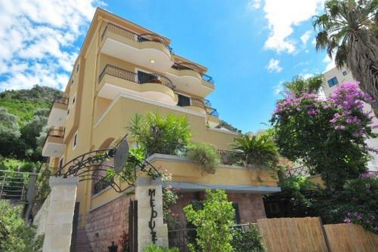 Hotel Meduza Bečići Exterior foto